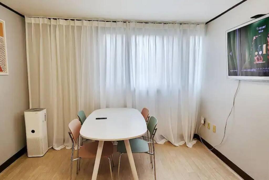 C-3 White Linen House Seoul